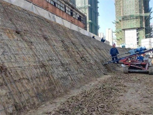 青龙建筑边坡支护