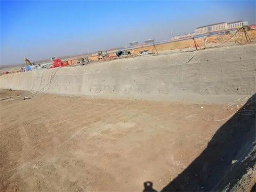 青龙高铁桩基础建设